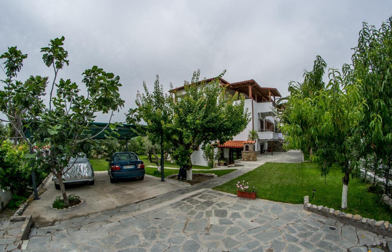 Fantasia Studios And Apartments Neos Marmaras Esterno foto