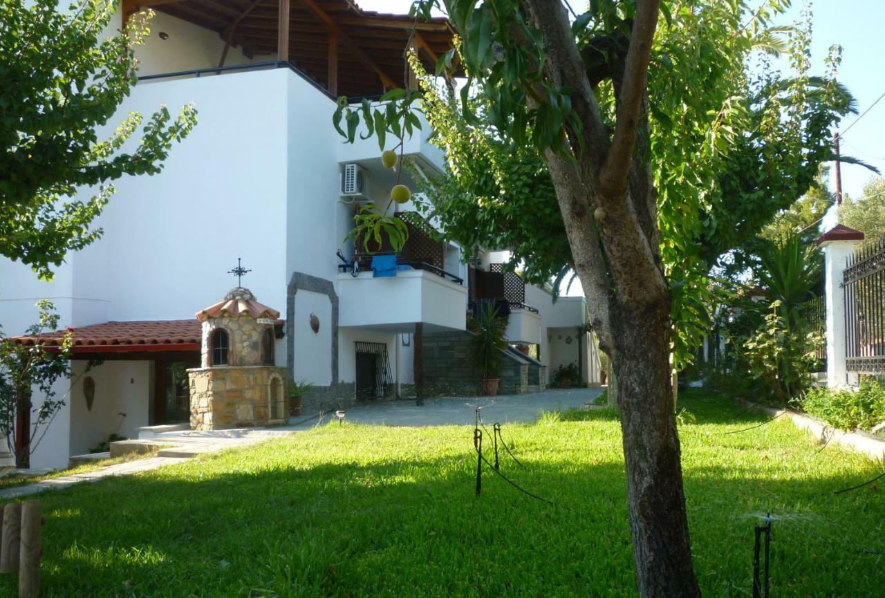 Fantasia Studios And Apartments Neos Marmaras Esterno foto