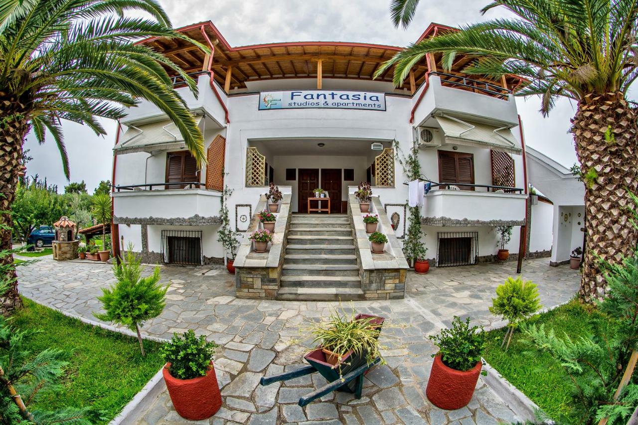 Fantasia Studios And Apartments Neos Marmaras Esterno foto